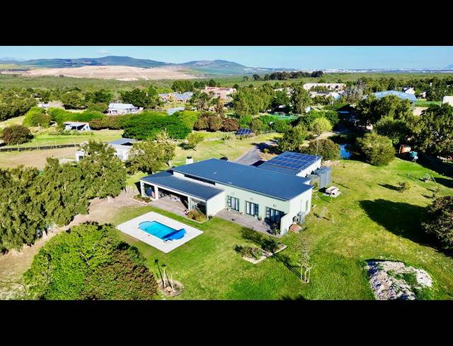 10,080M² SMALLHOLDING FOR SALE IN MORNING STAR